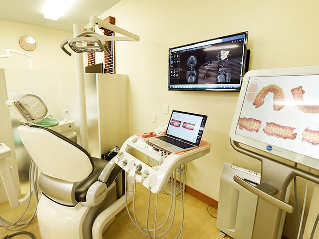 デジタル口腔内スキャナー「i Tero」のある診療室